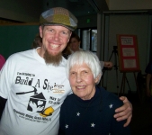 hh-em-2012-6-volunteers