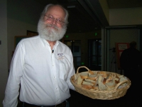 hh-em-2012-9-volunteer